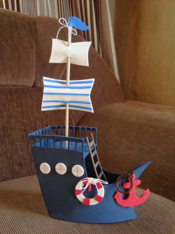 Оригами кораблик парусник