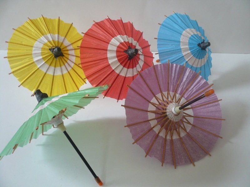Бумажные зонтики для украшения