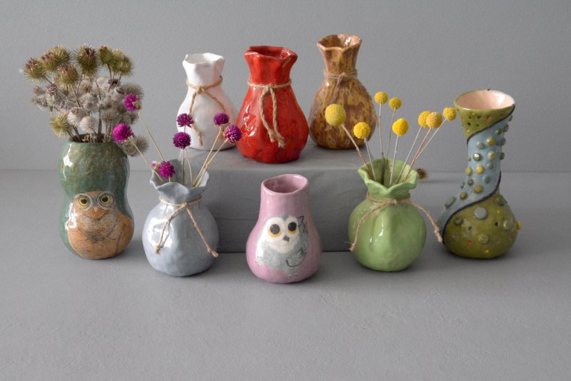 Маленькие керамические вазочки