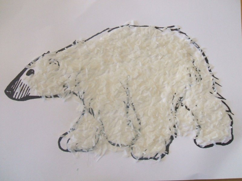 Белый медведь из крупы поделка