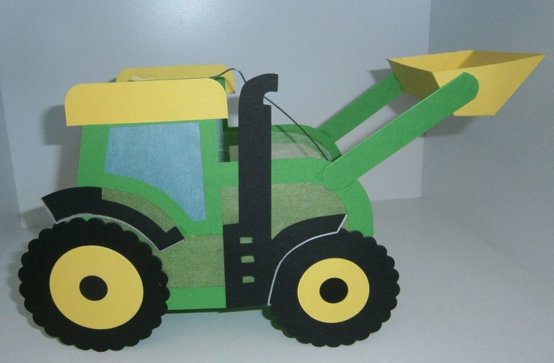 Поделка трактор из бумаги