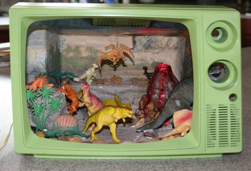 Диорама с динозаврами