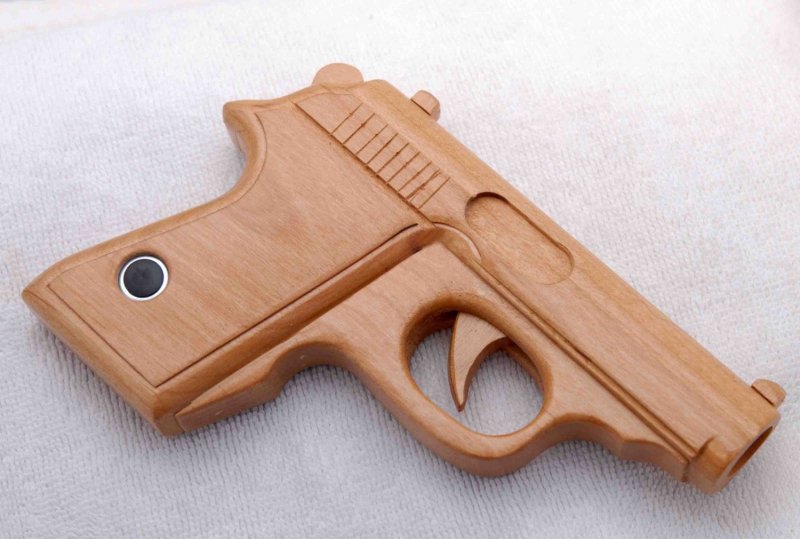 Деревянное оружие для детей