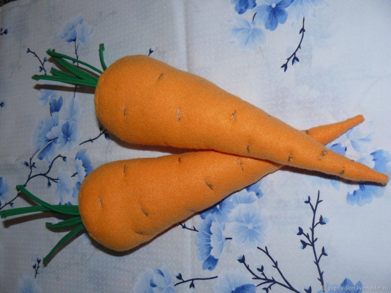 Морковка из флиса