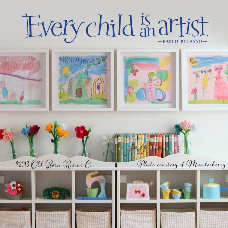 Стена творчества в детском саду
