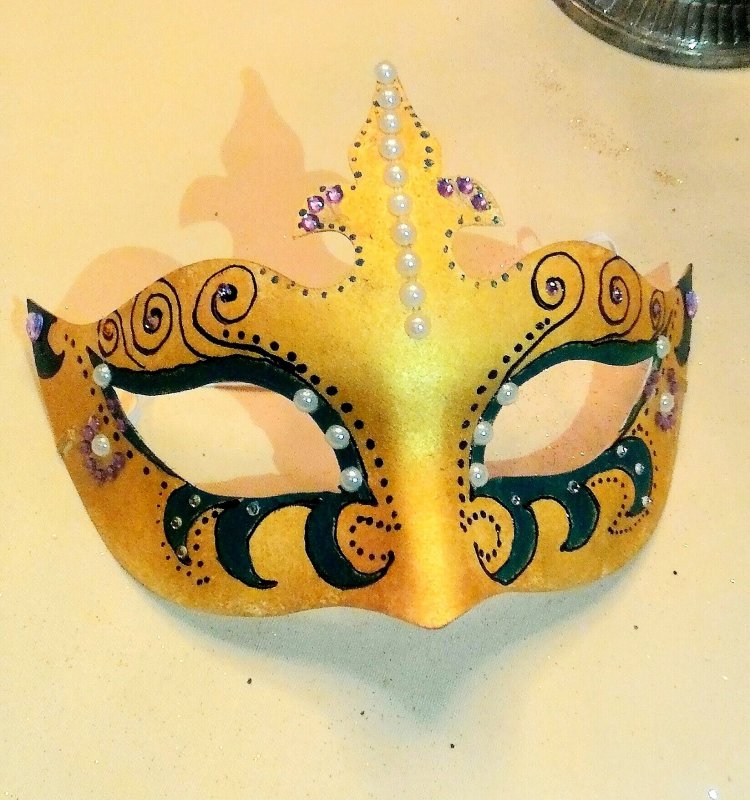 Карнавальные маски декорирование