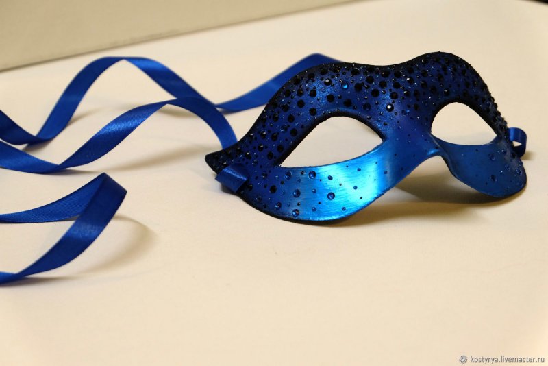 Синяя маскарадная маска