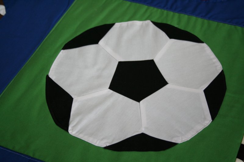 Мячик футбольный из ткани