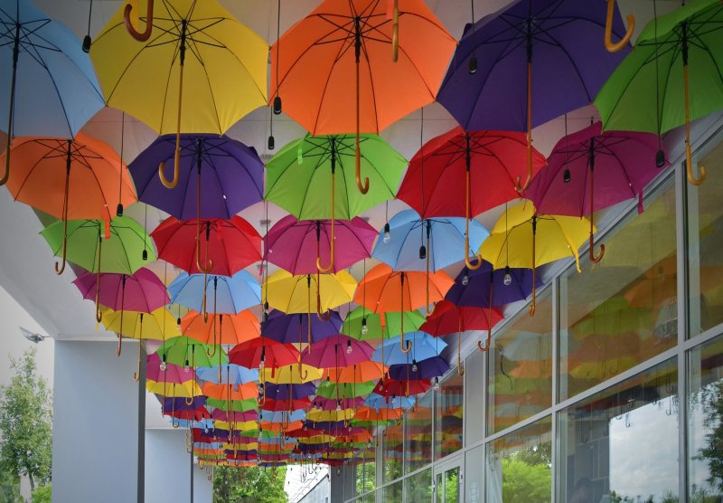 Зонтики для украшения зала