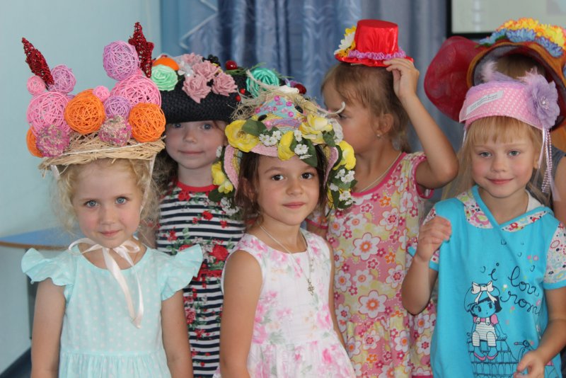 Конкурс шляп в детском саду