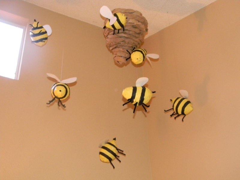 Пчелы для украшения детского сада