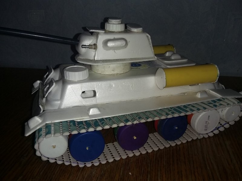 Поделка танк