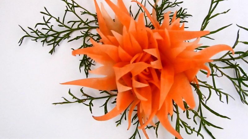 Цветы из морковки
