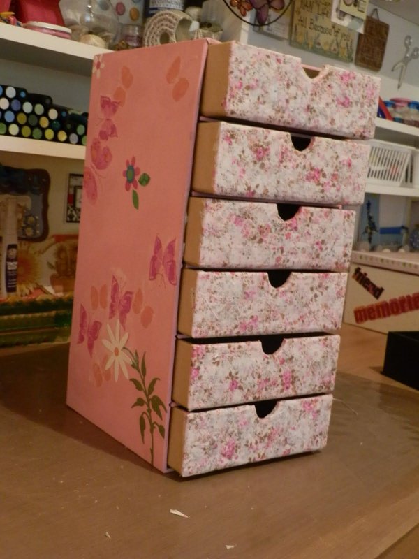 Ящики для хранения из коробок картонных