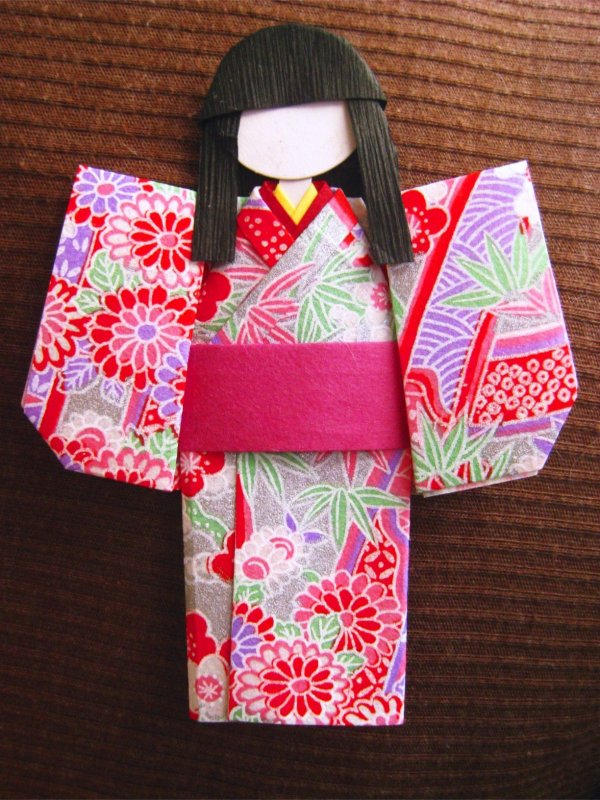Бумажная японская кукла Анисама