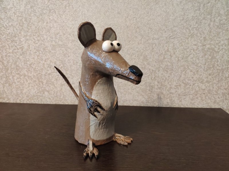 Крыса царь скульптура