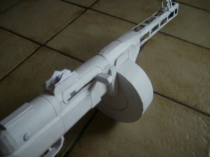 Модели оружия из бумаги