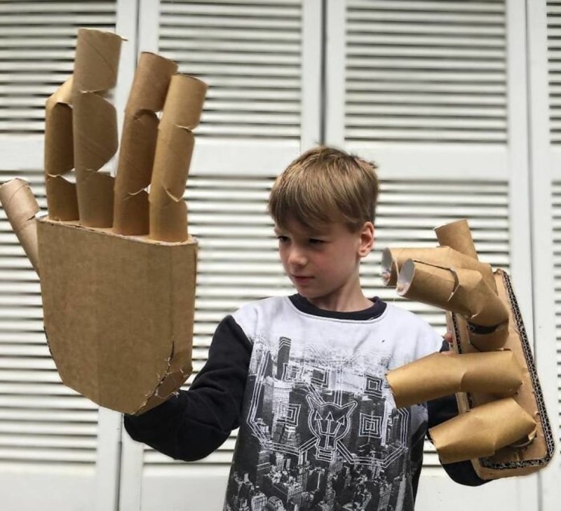 Роботизированная рука из картона