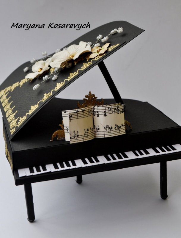 Поделка пианино из картона