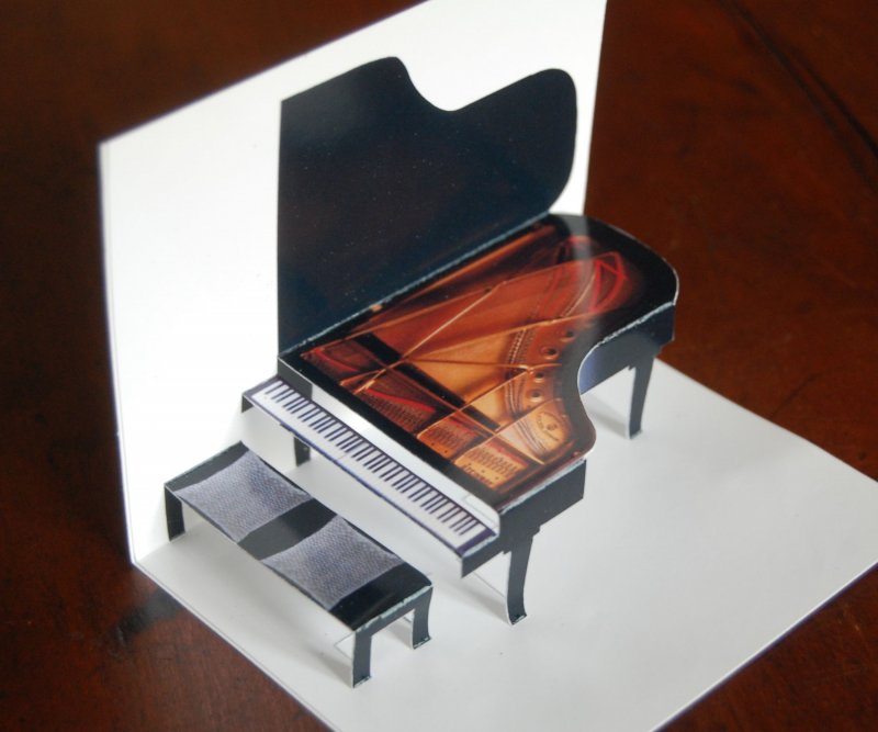 Макет пианино из бумаги