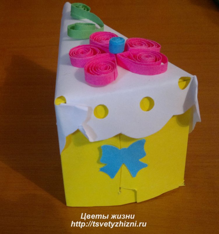 Тортик из цветной бумаги