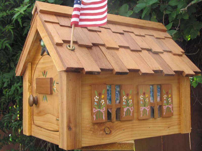 Почтовый ящик домик деревянный