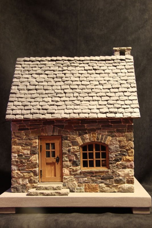 Домик каменный миниатюра
