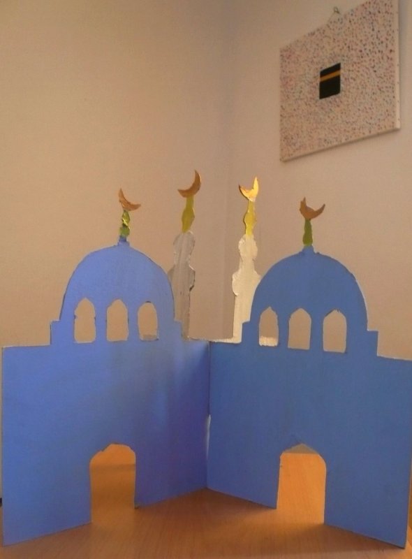 Мечеть из картона