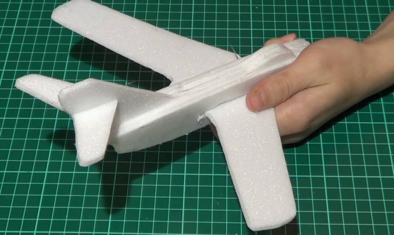 Модели самолетов из пенопласта