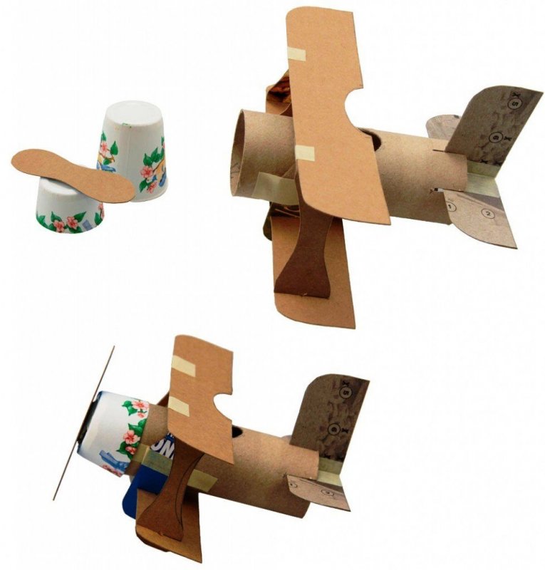 Самолёт с пропеллером спереди макет из картона