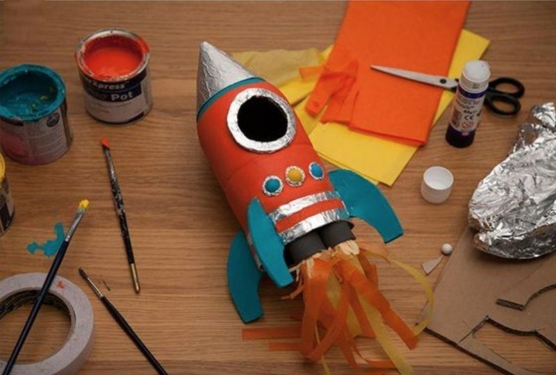 Ракета для дошкольников поделка