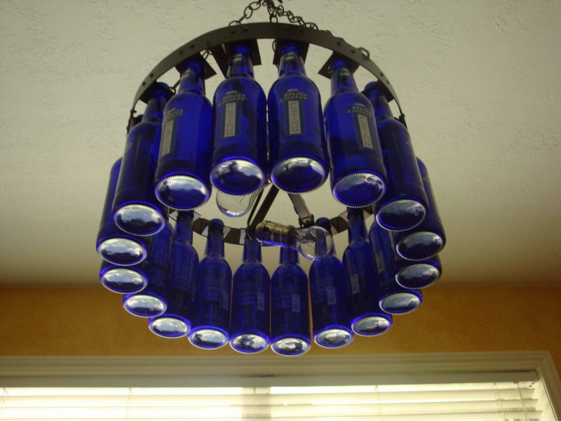 Лампа из пивной бутылки