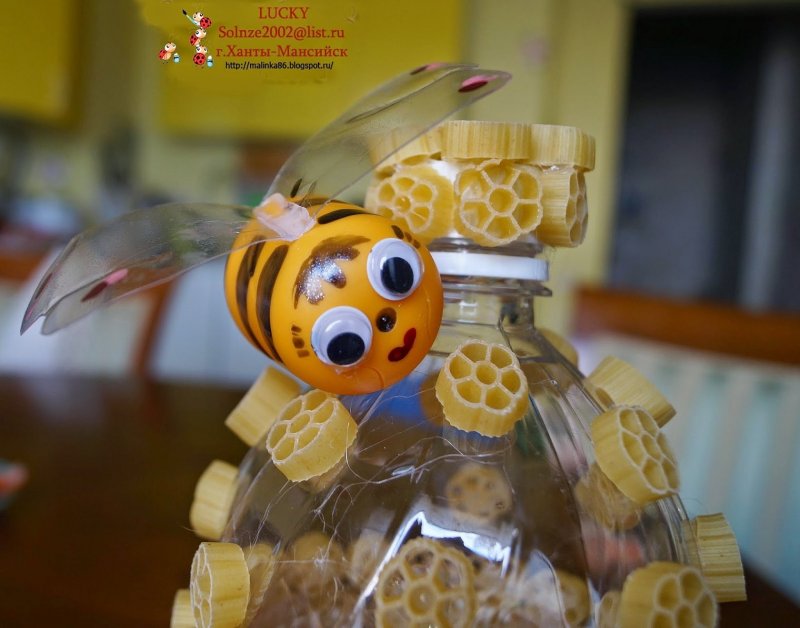Пчелка из бутылки