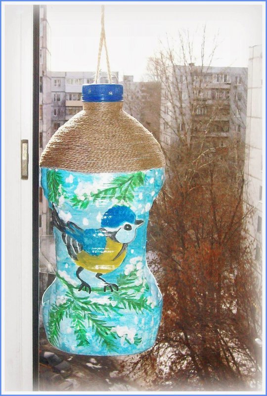 Кормушка из бутылки Шишкин лес