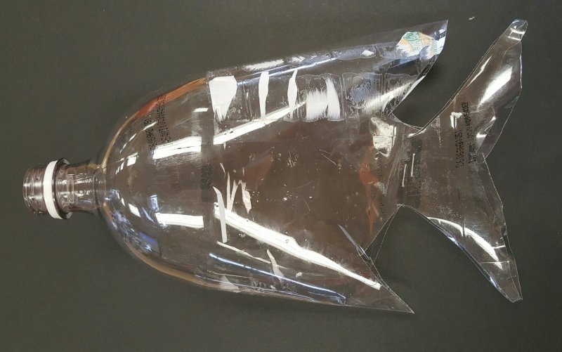 Рыбы из пластиковых бутылок