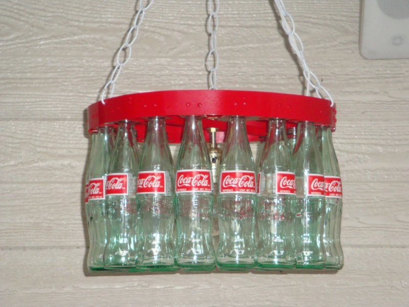 Декор из бутылок Кока колы