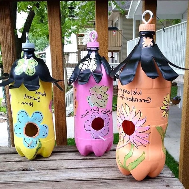 Поросята из пластиковых бутылок для сада и огорода