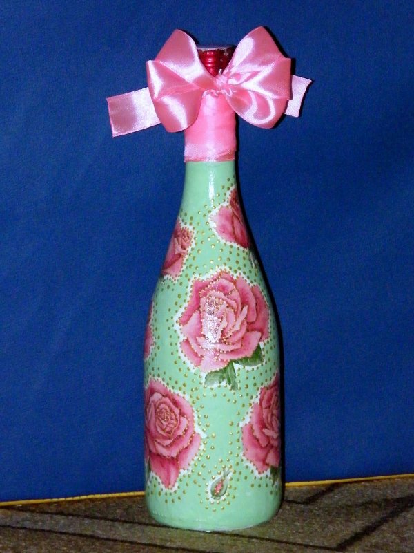 Бутылка декорированная салфетками