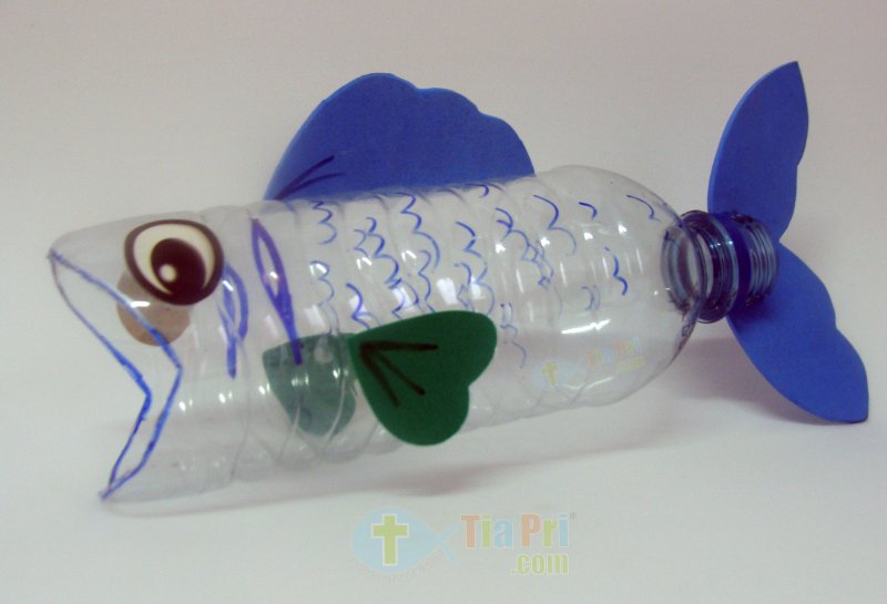 Поделка из пластиковой бутылки