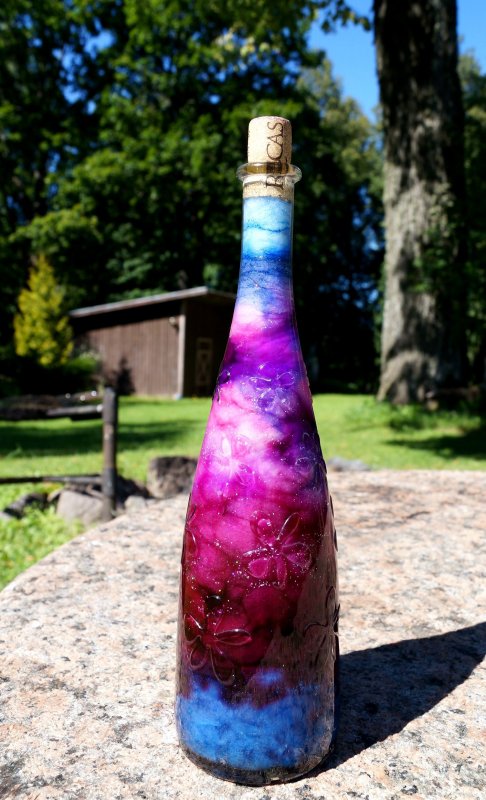 Космическая бутылка