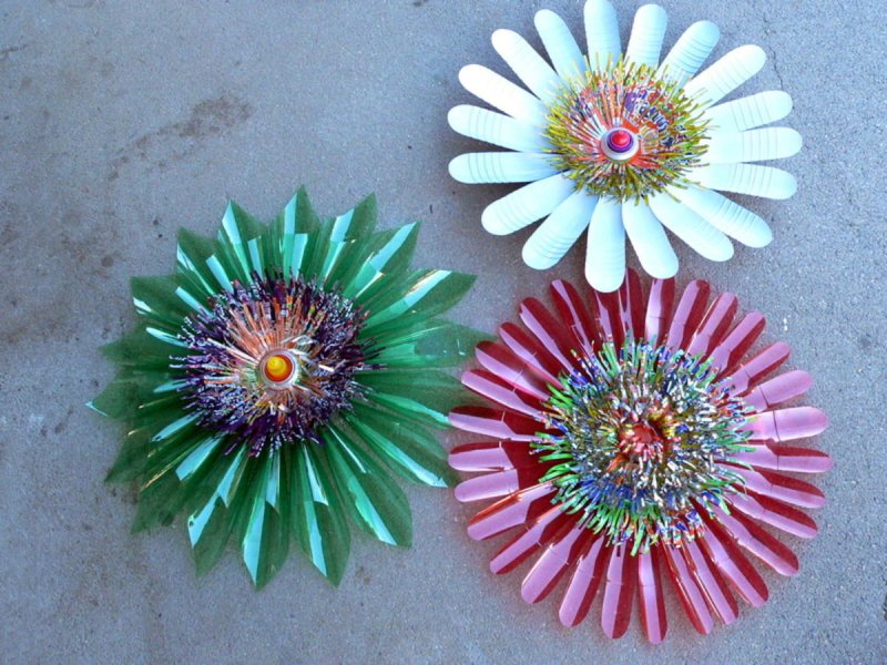 Цветы из вторичных материалов