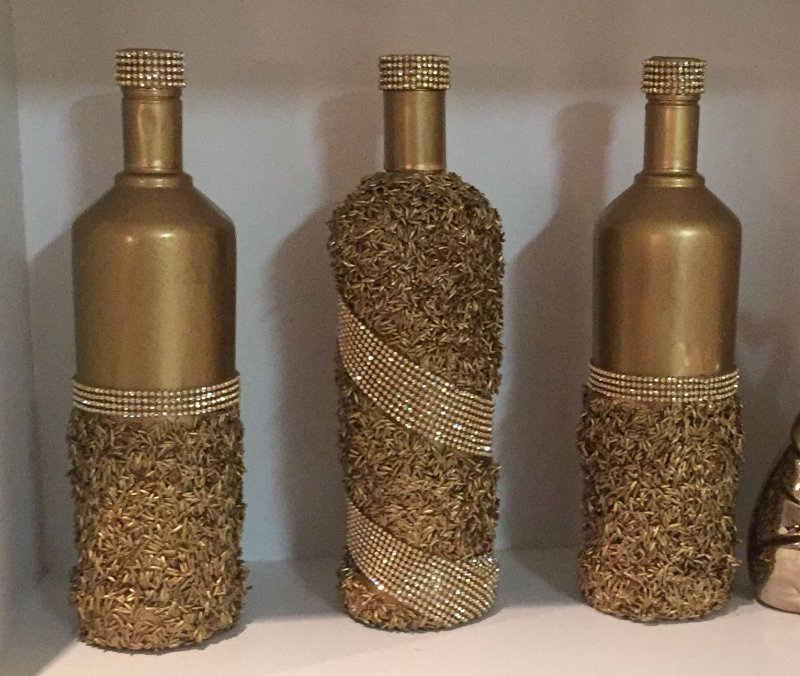 Бутылки декорированные макаронами