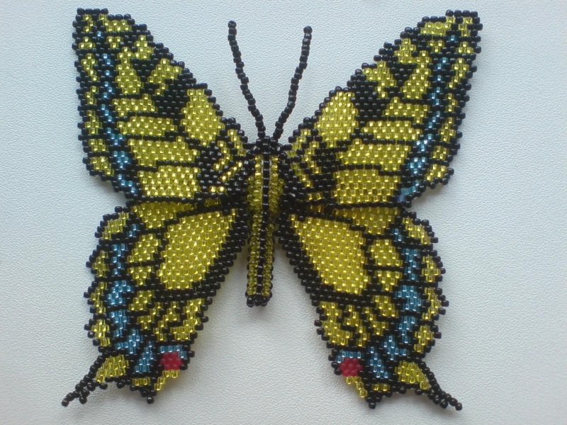 Бабочка Махаон из бисера