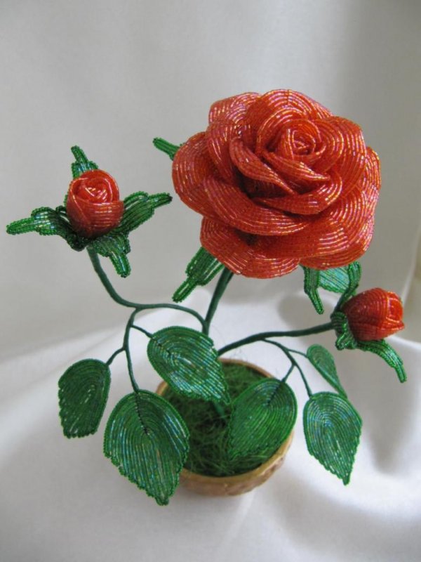 Бисероплетение розы