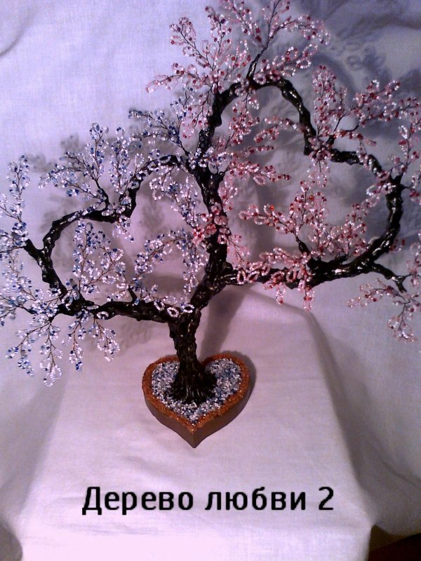 Любовное дерево из бисера