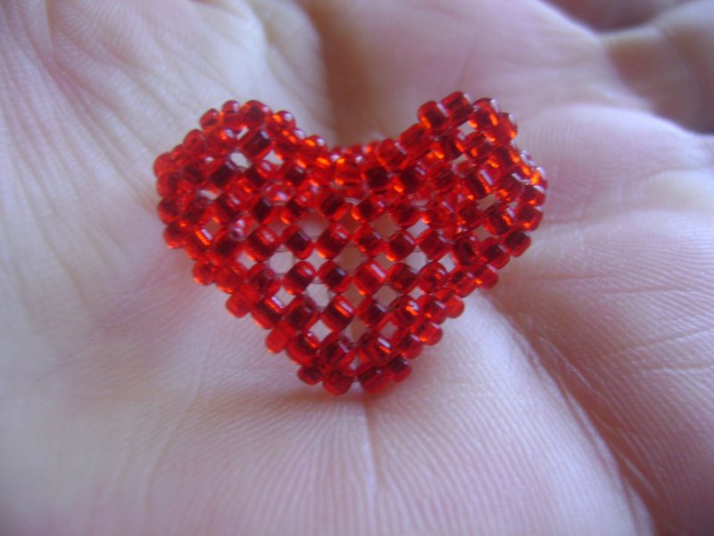 Кольцо из бисера сердце