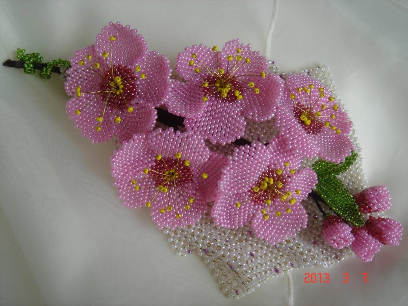 Сакура. Цветок плетение бисером