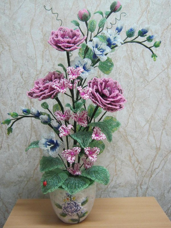 Бисерные цветы Елены Авраменко