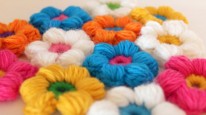 Цветочки из ниток для вязания