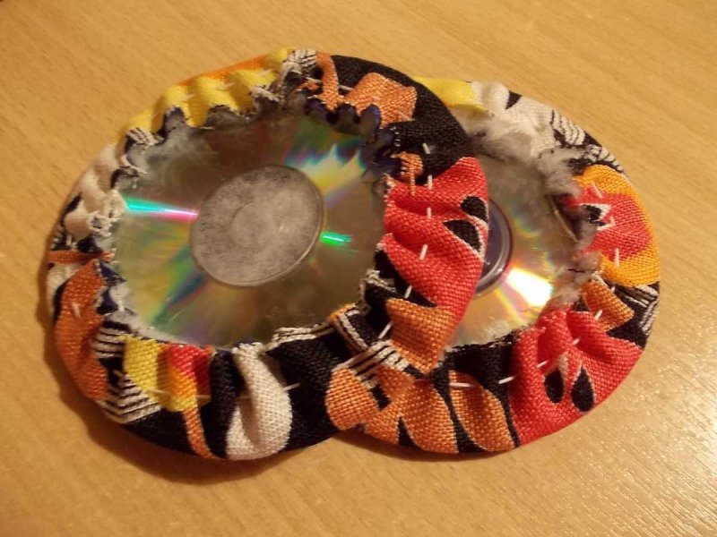Подставка под горячее из дисков